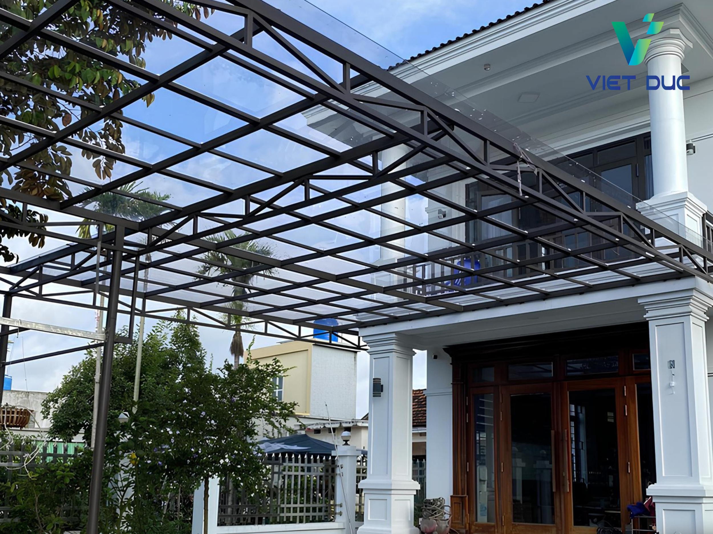 Mái nhựa Poly trắng trong lấy sáng