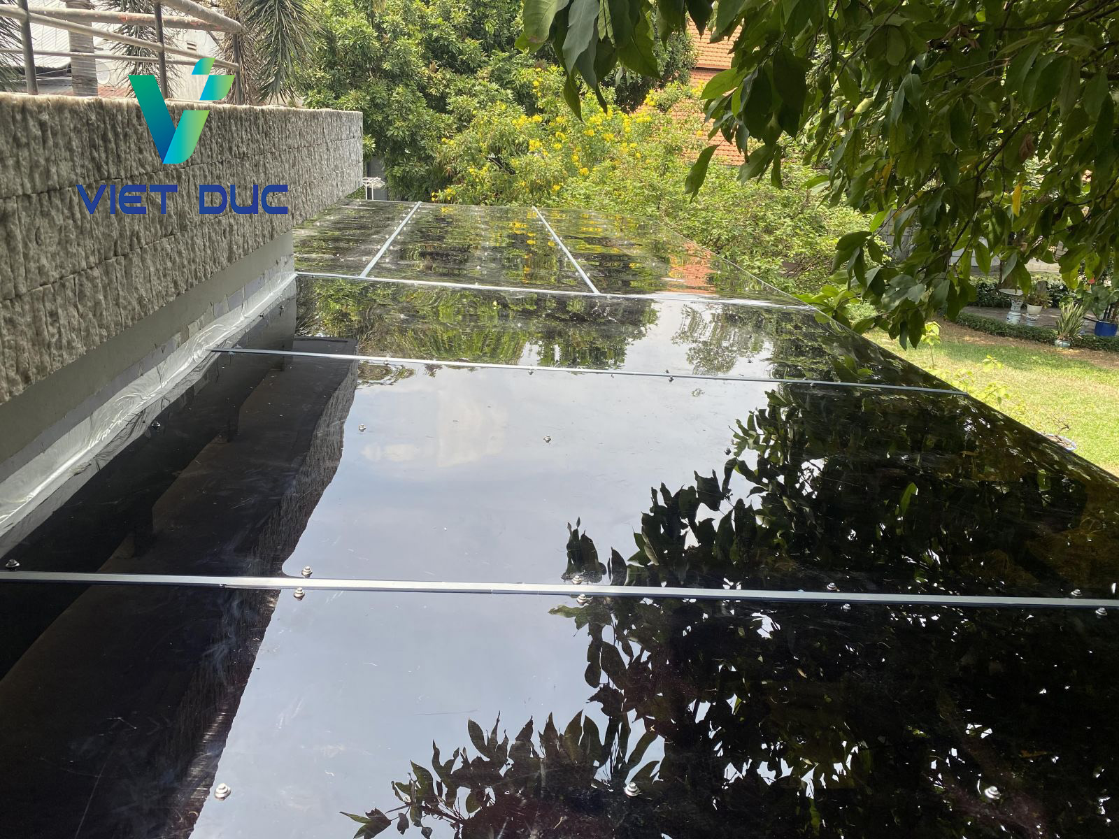 Mái che nắng Poly