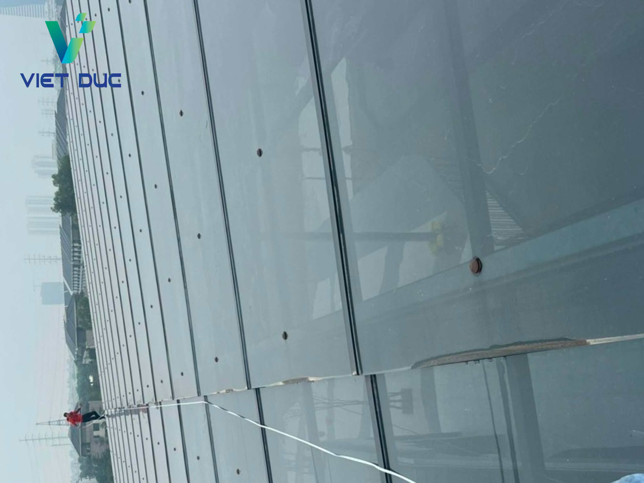 Công trình tấm nhựa mái hiên polycarbonate 