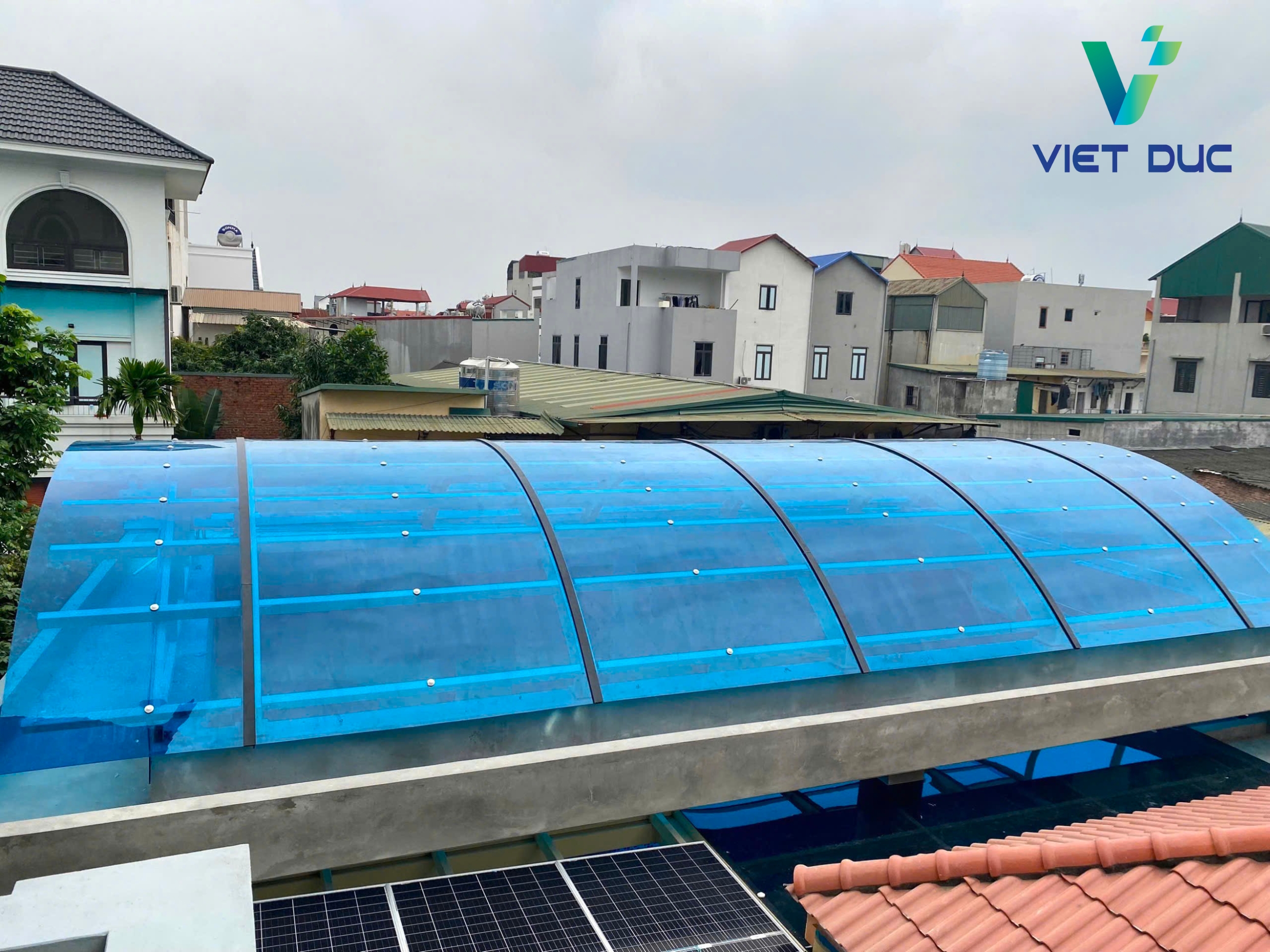 Mái nhựa Poly màu xanh