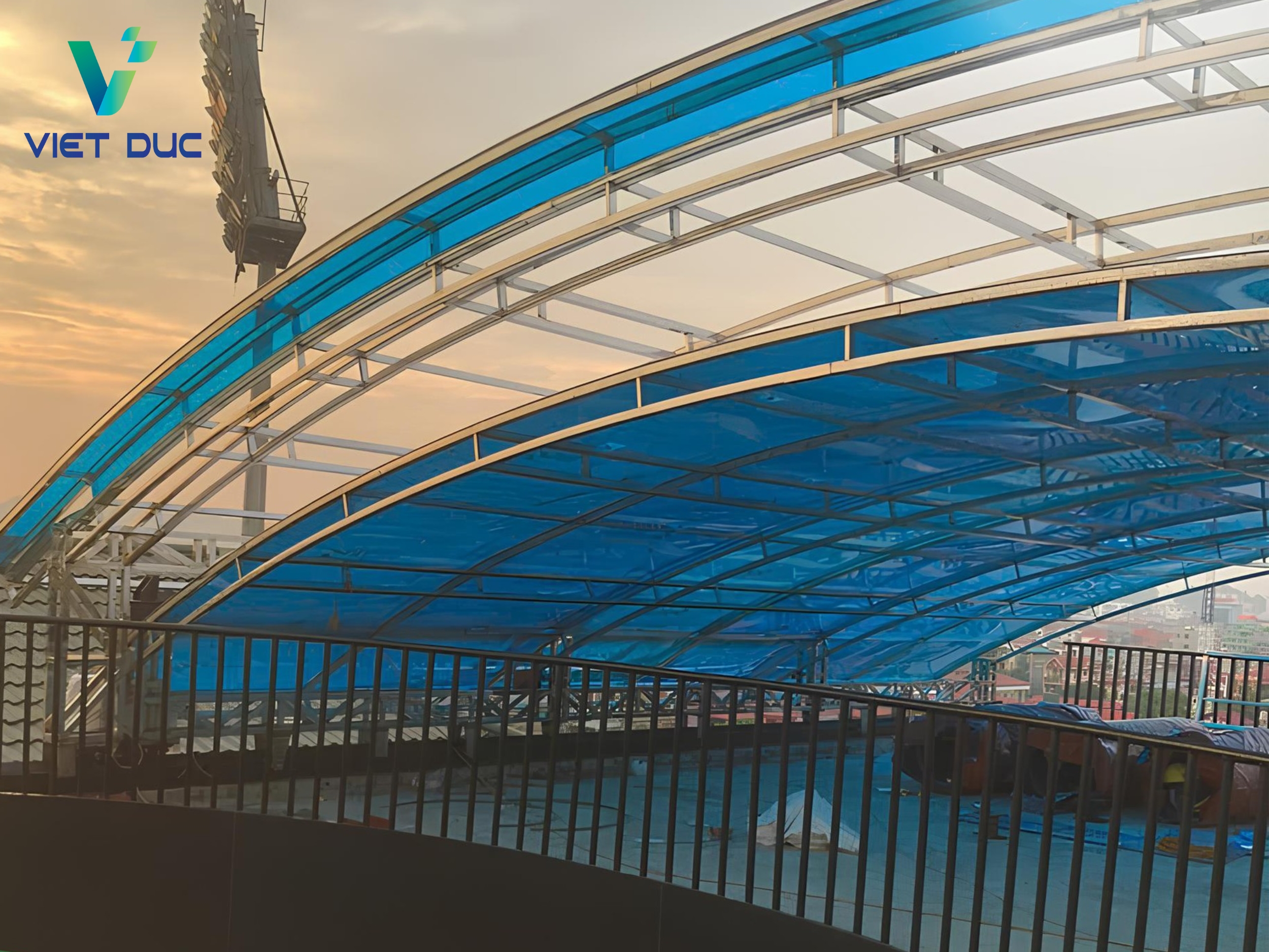 Mái nhựa Polycarbonate cao cấp