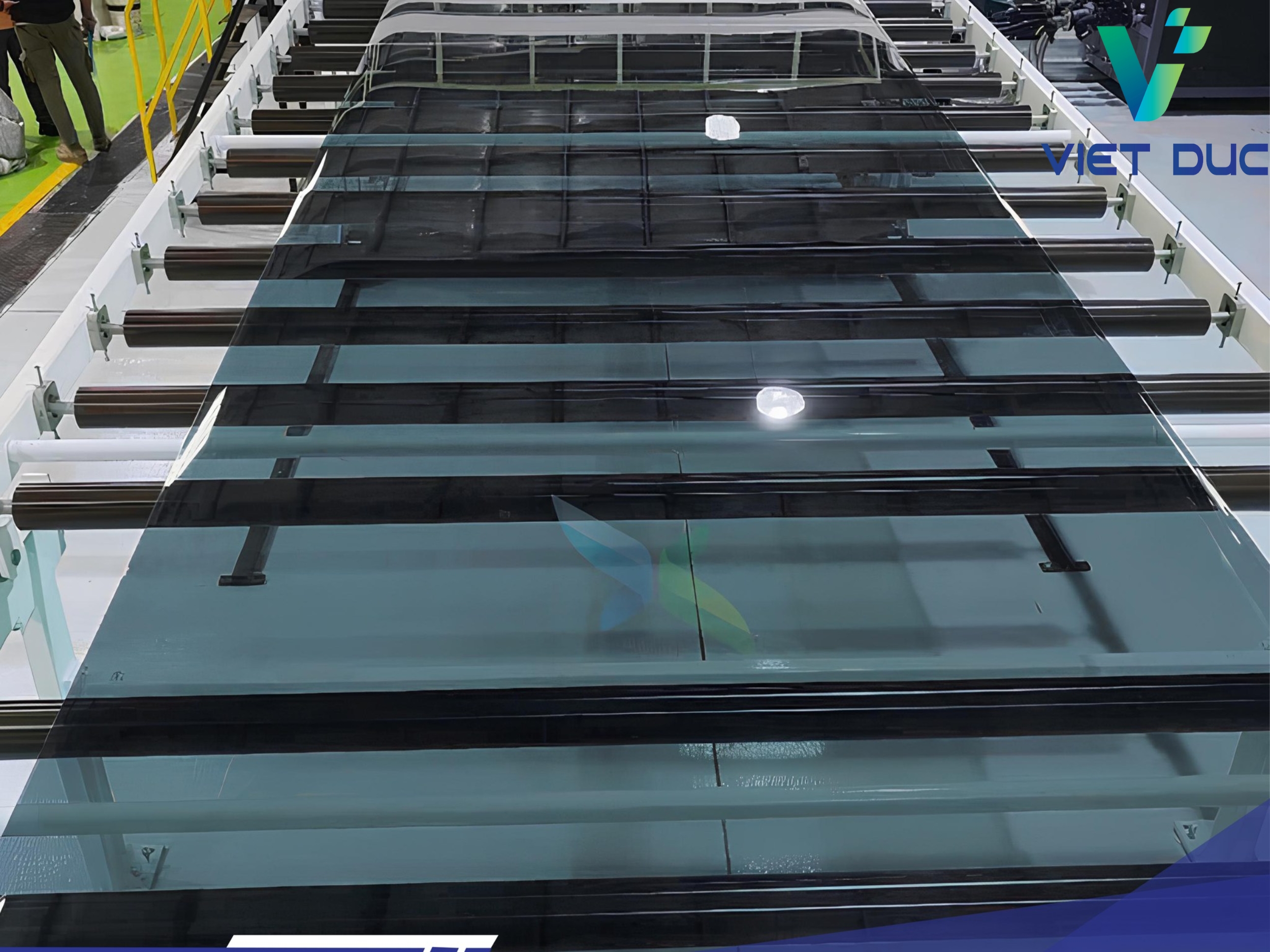 Tấm nhựa Polycarbonate phủ UV 2 mặt