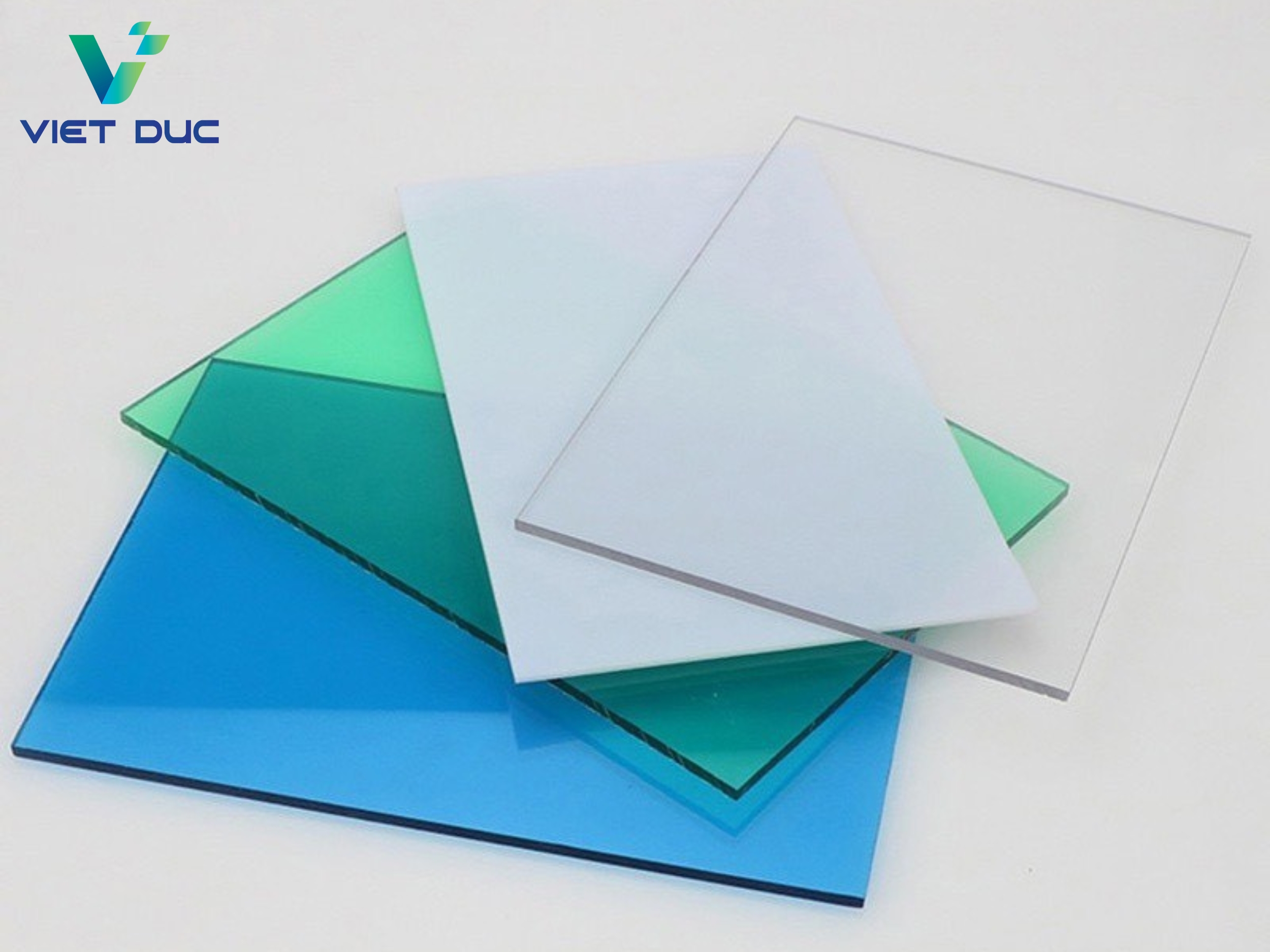 Tấm nhựa lấy sáng Polycarbonate