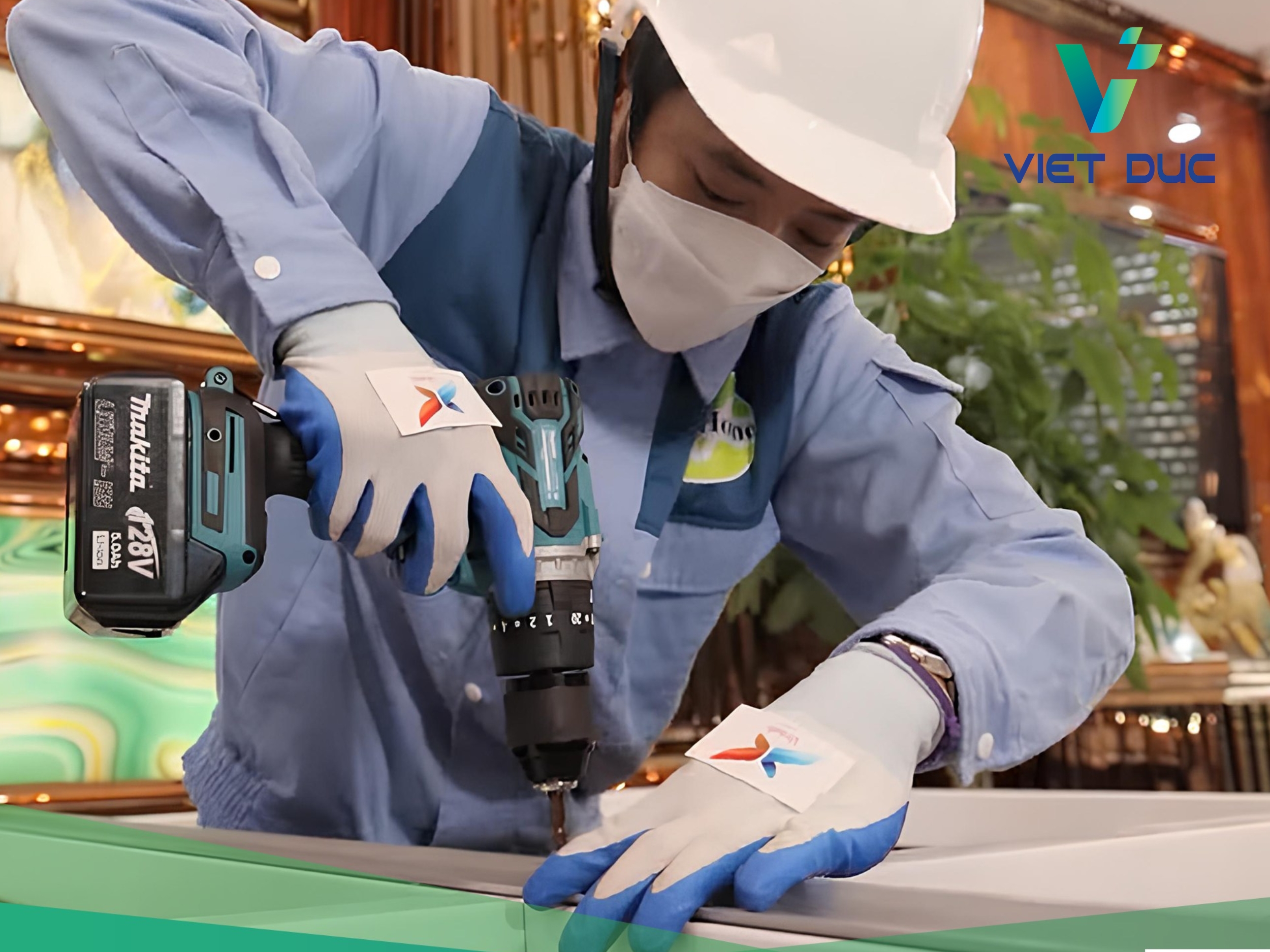 Lắp đặt nhựa Poly