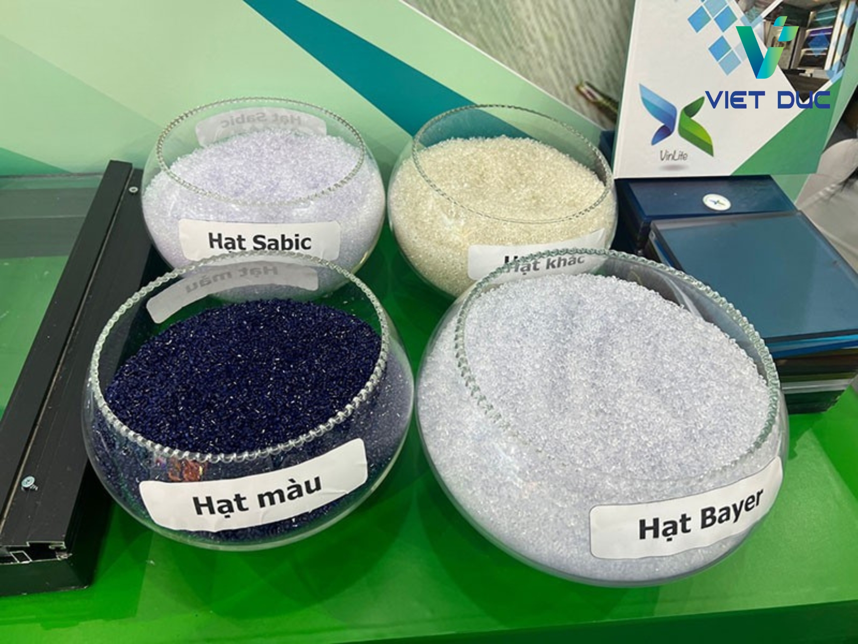 Nguyên liệu sản xuất tấm Polycarbonate Việt Đức