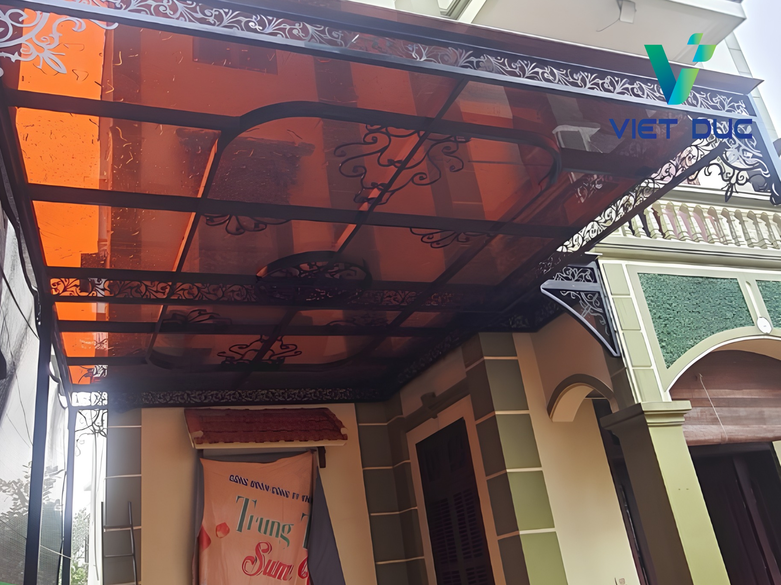 Công trình mái lợp Poly chống tia UV