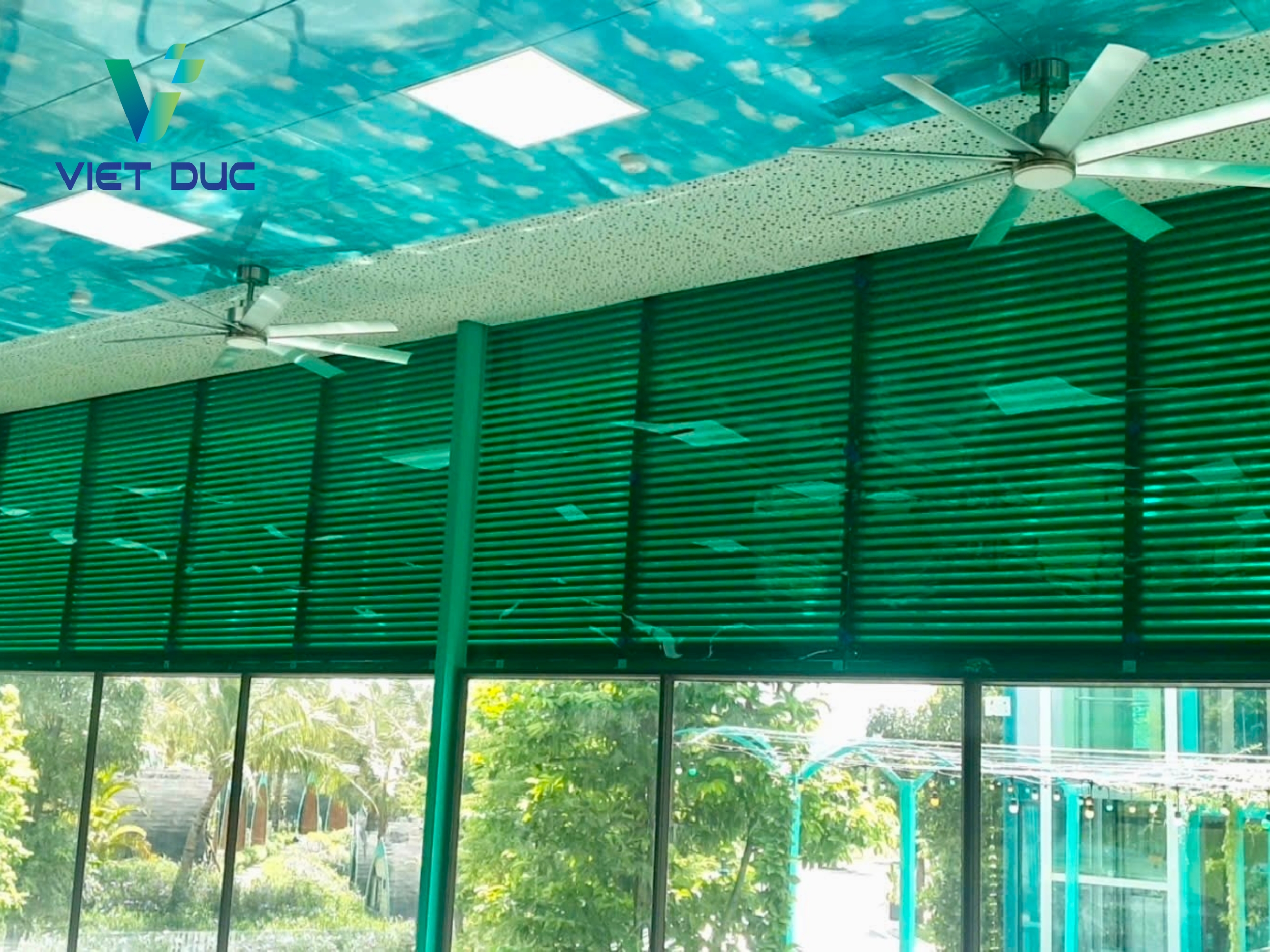 Công trình nhựa Poly màu xanh lá