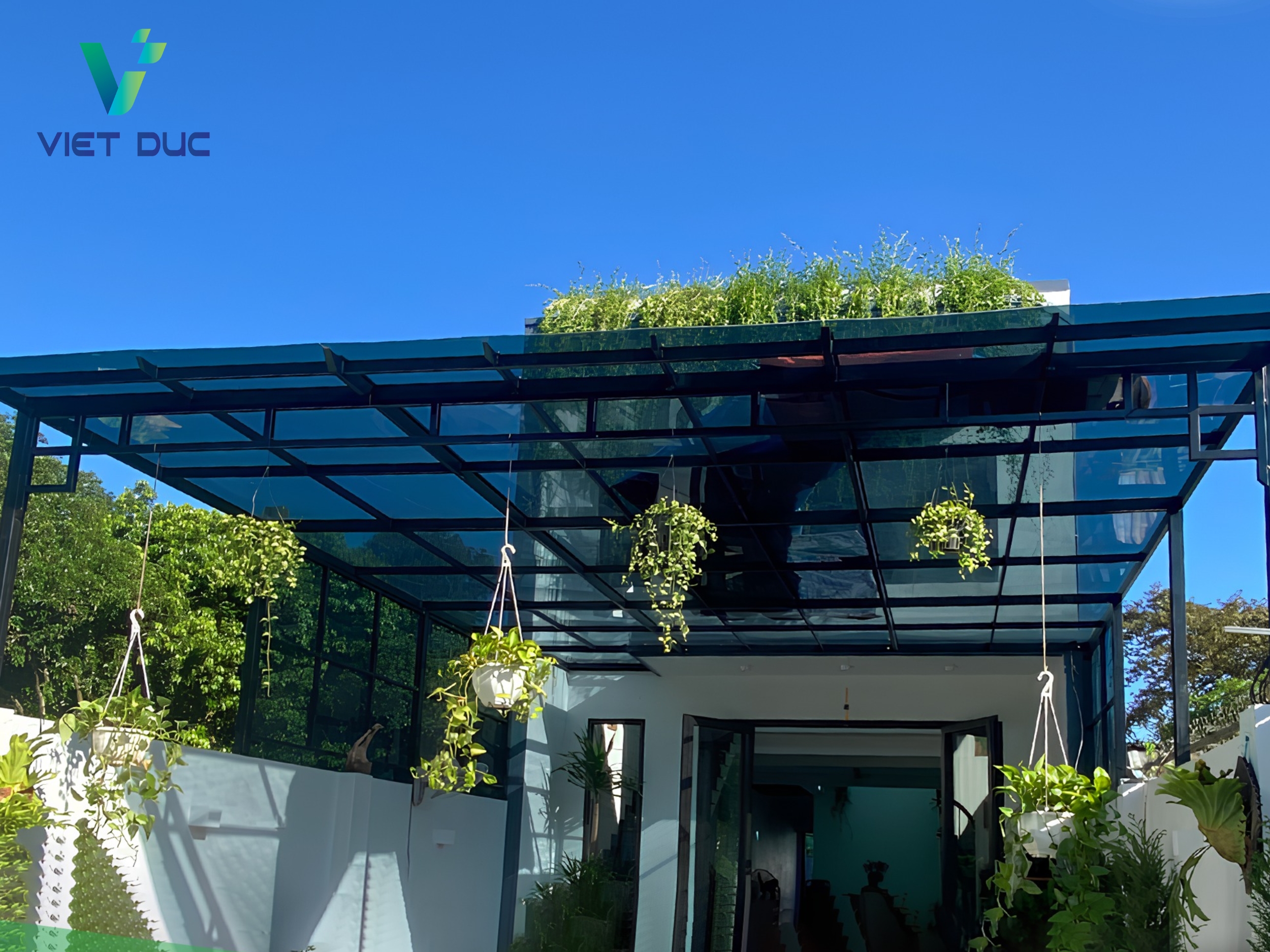 Mái che bằng nhựa Polycarbonate đặc